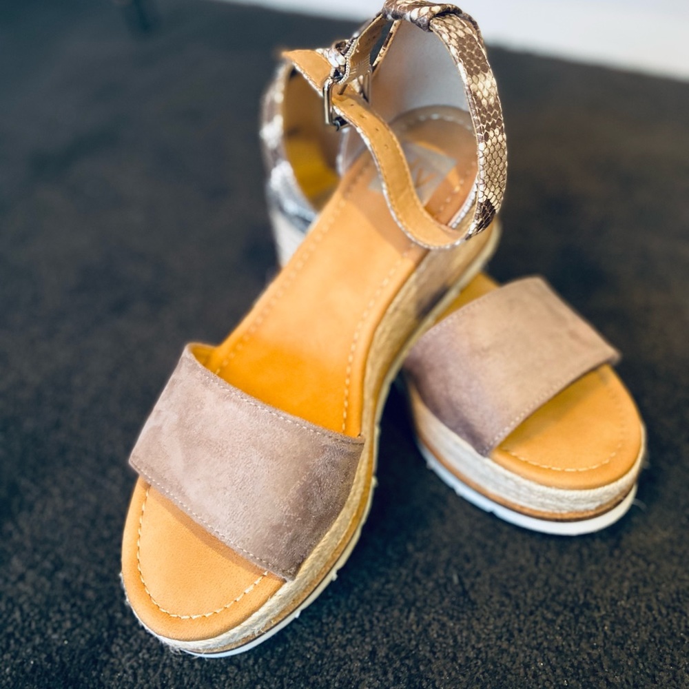 Dolce Vita Gray Espadrille Flatforms